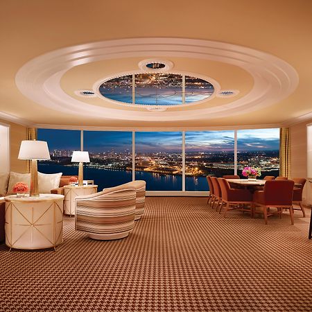 Encore Boston Harbor Everett Exterior photo The interior of a suite at Wynn