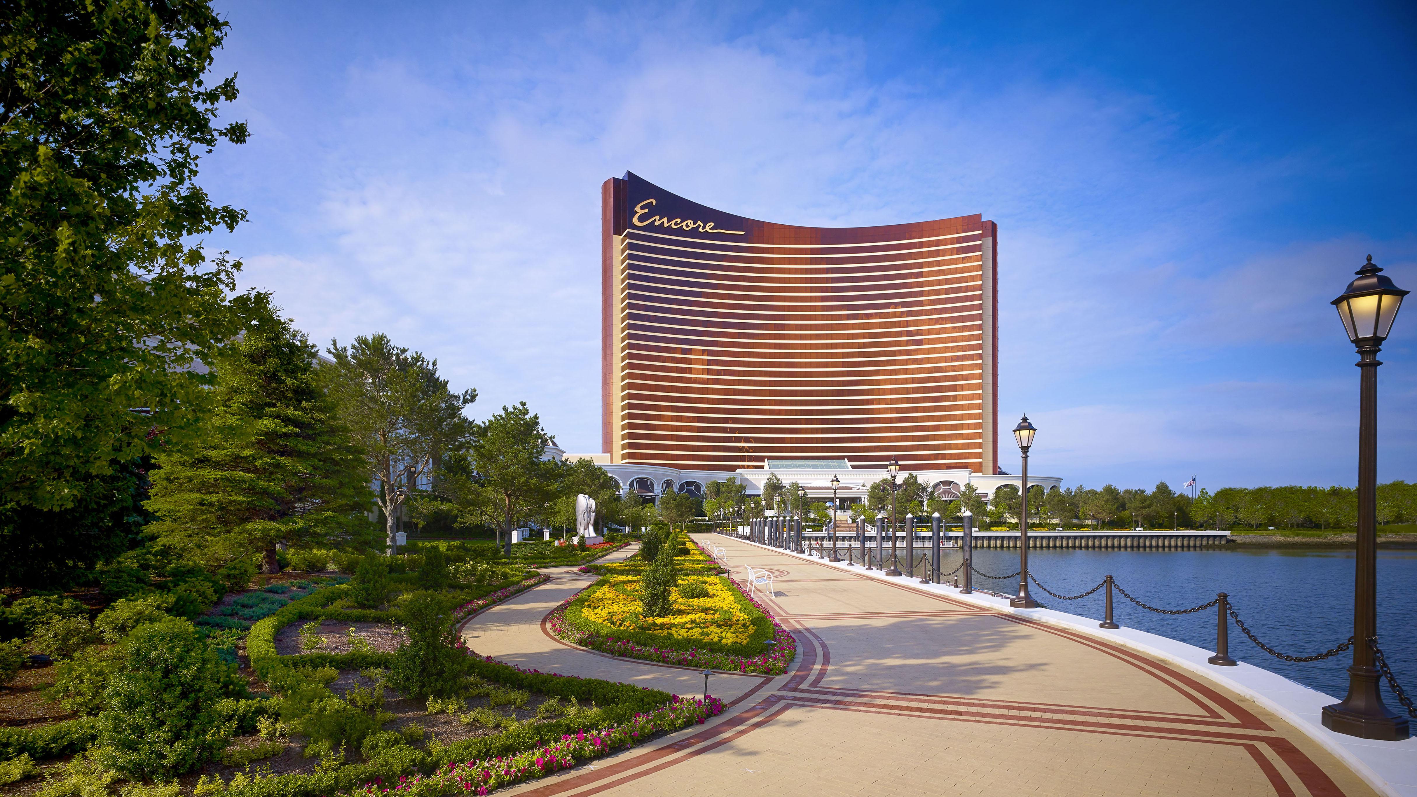 Encore Boston Harbor Hotel Everett Exterior photo