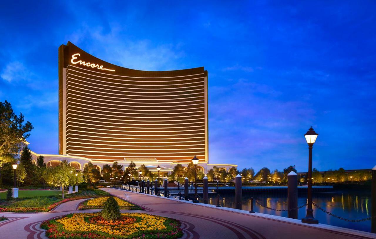 Encore Boston Harbor Hotel Everett Exterior photo